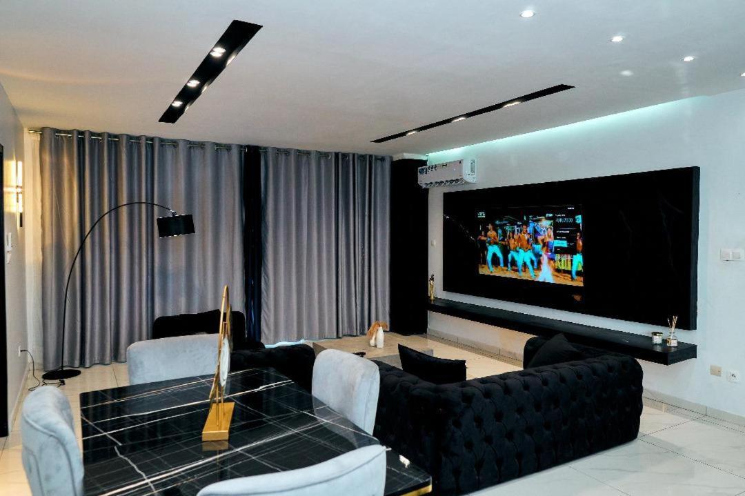 Reddington By Jvte Aparthotel Douala Exterior photo